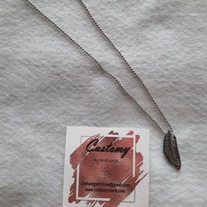 STAINLESS STEEL SILVER LEAF CHARM WITH NECKLACE